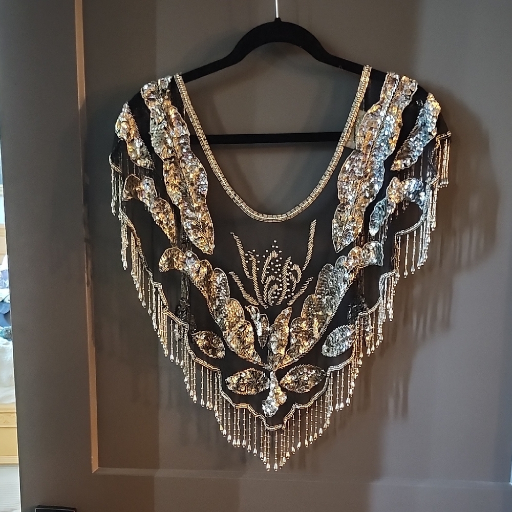 VintageKelly Lynn Black and Silver Sequin Shawl